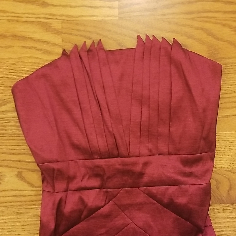 NWT Chic Strapless Burgundy Dress Juniors XL - Picture 2 of 12